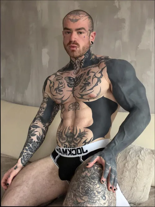 come a suck my nipples bro