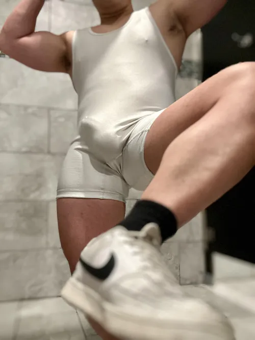 Day 2 sweaty singlet