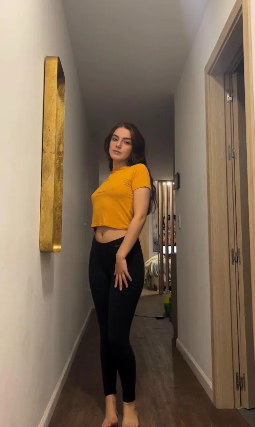 does this outfit make it hard for you or nah ?