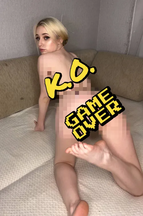 Goodbye, loser, you'll never get a naked body