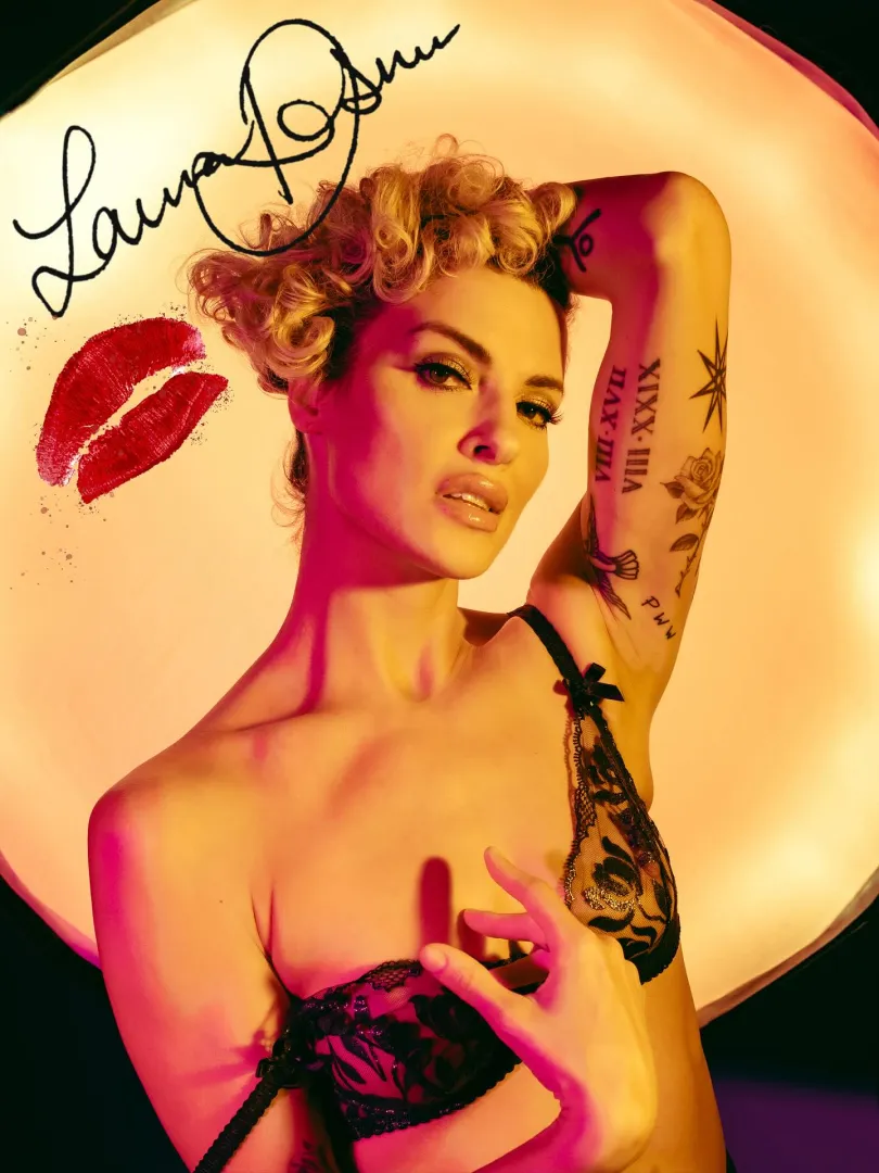 Happy 37th birthday, Laura!