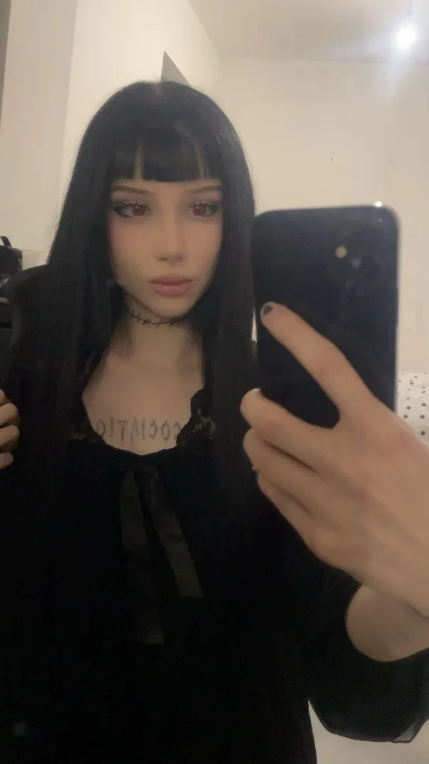 just a hot alt girl in her pyjama its enough to make u relapse