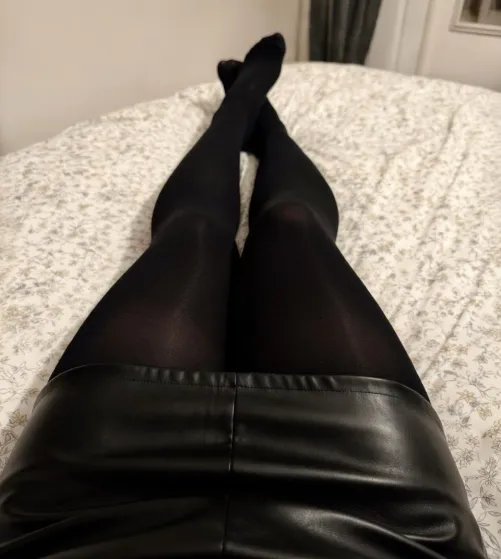 Leather skirt and tights 
