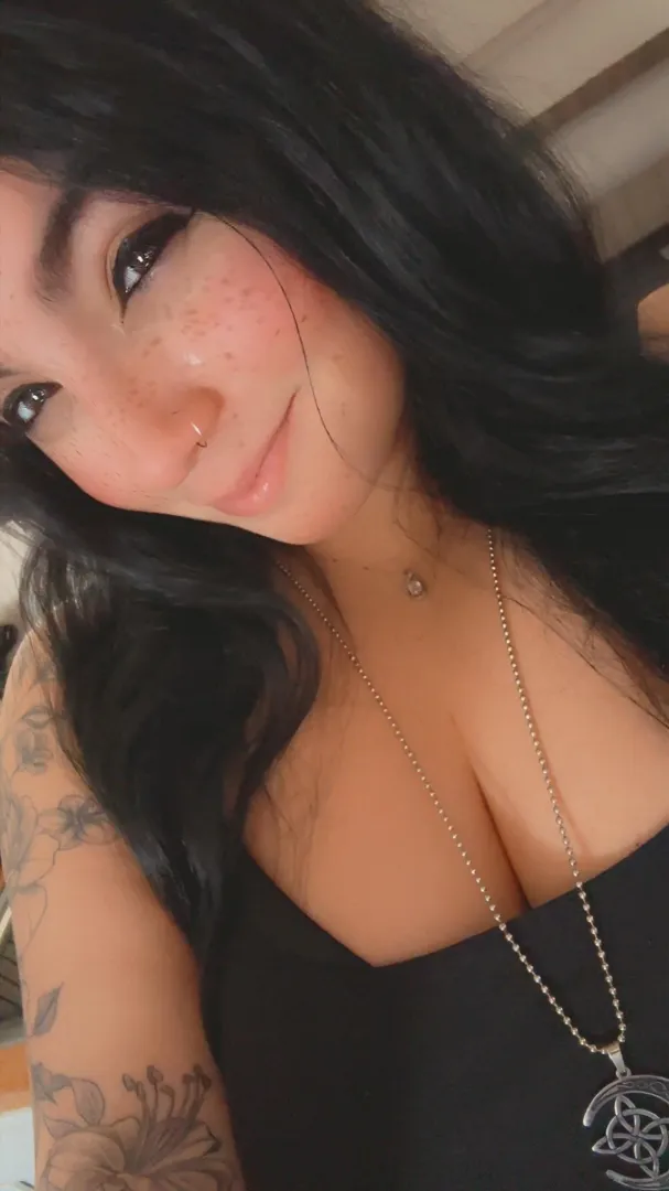 Let me enslave your mind, body and soul ✨