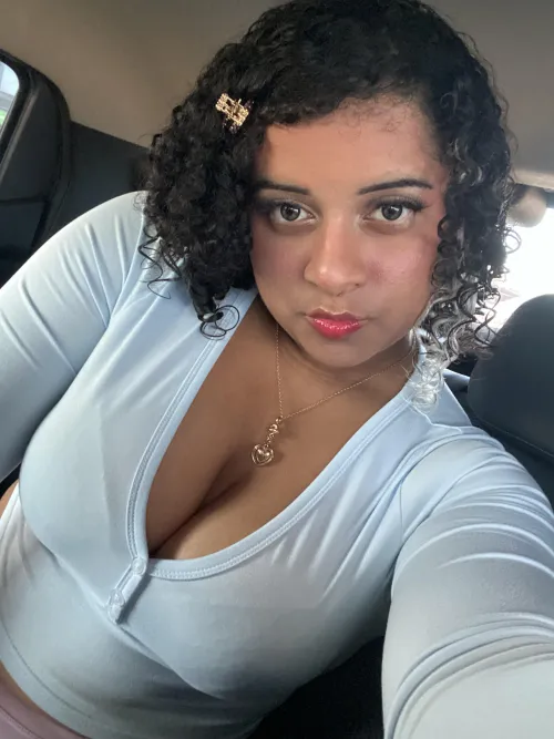 My lips are red, small, tender, and very kissable 