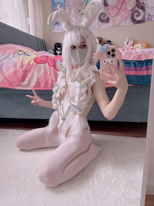 My little latex outfit is so pretty and nice.