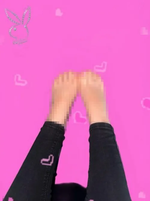 pathetic pixel pumper✨