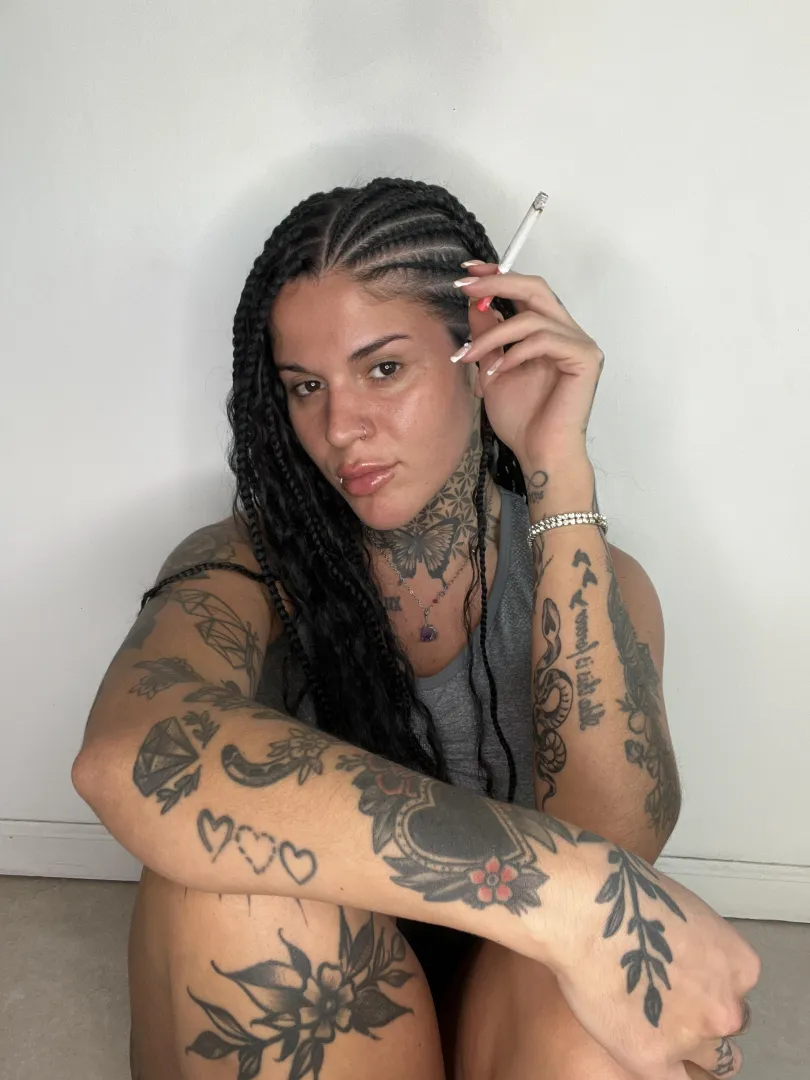 Smoke in the air… and you in my head