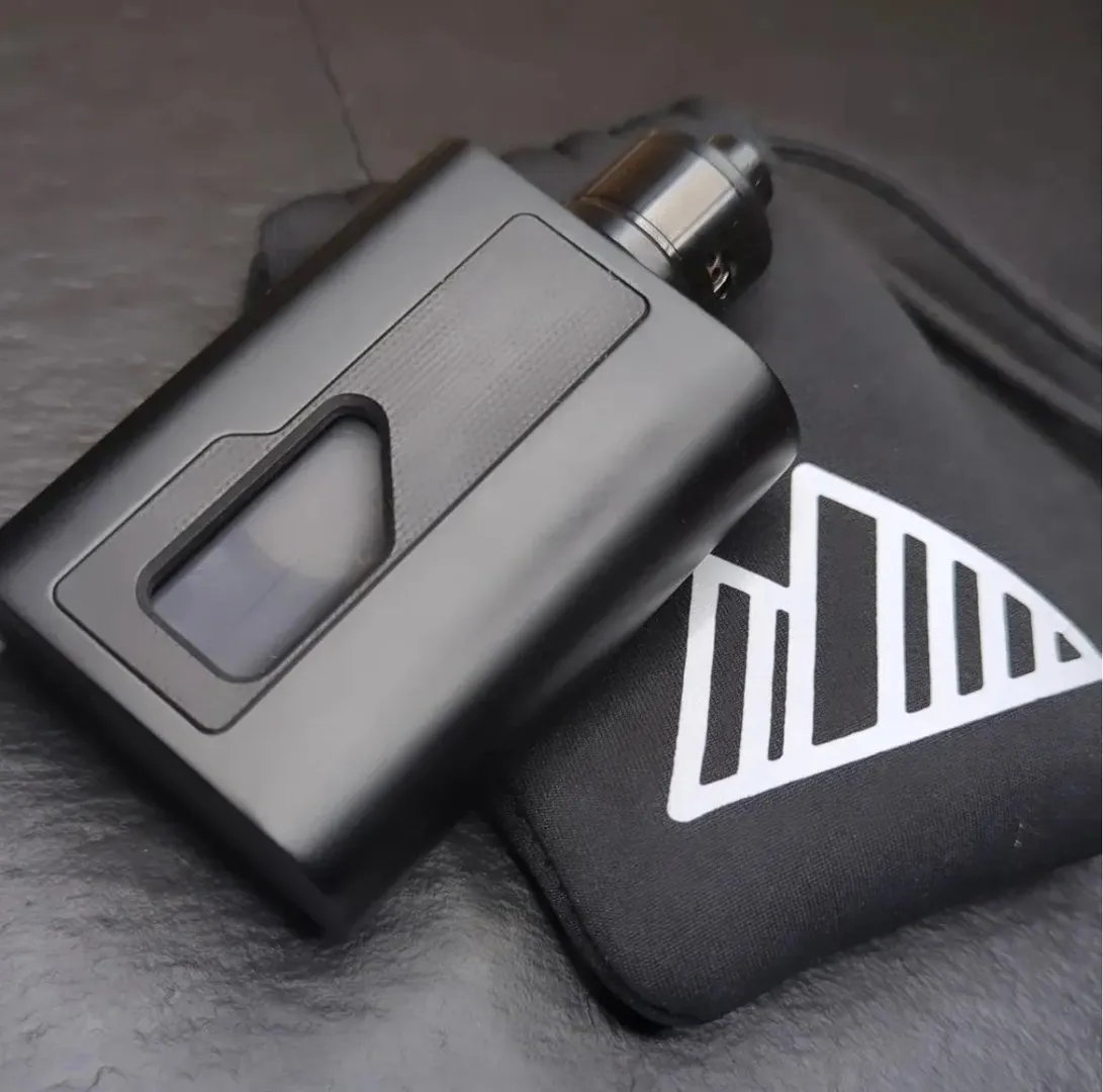 Snow Cap Crevasse 18R. Happy Friday!