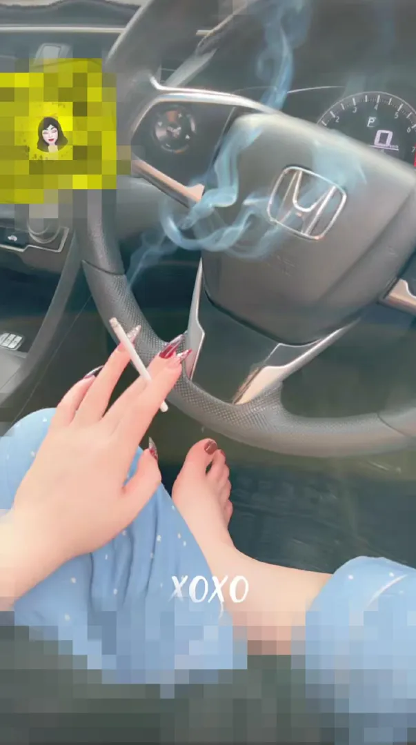 Some cigarette rest between drives are must