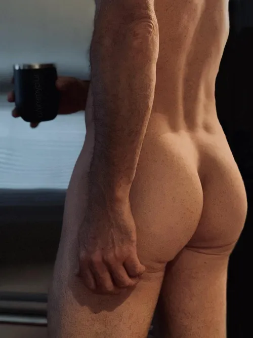 Some coffee and cakes for you today… happy hump day!