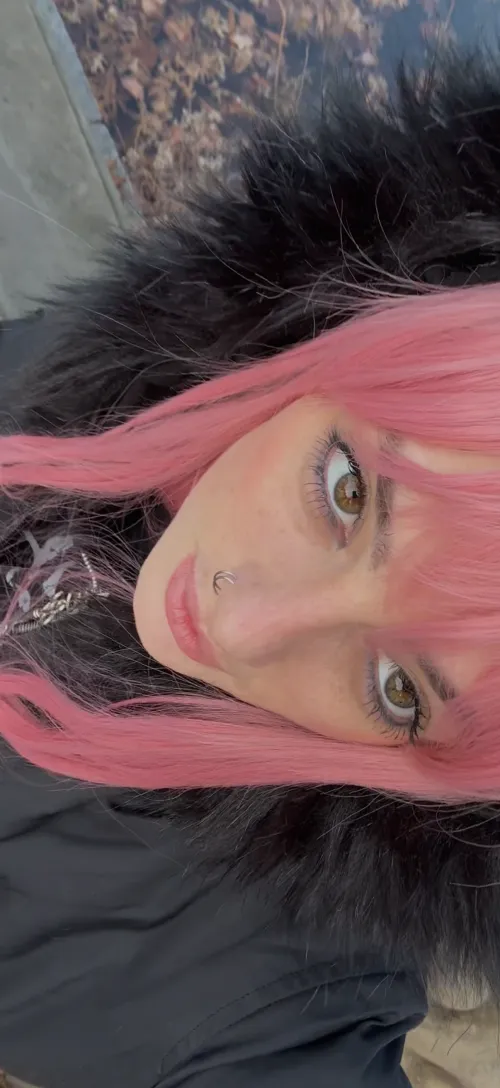 some nights are better when the chemistry is easy. active on ig rn: ..,lunaoryna,