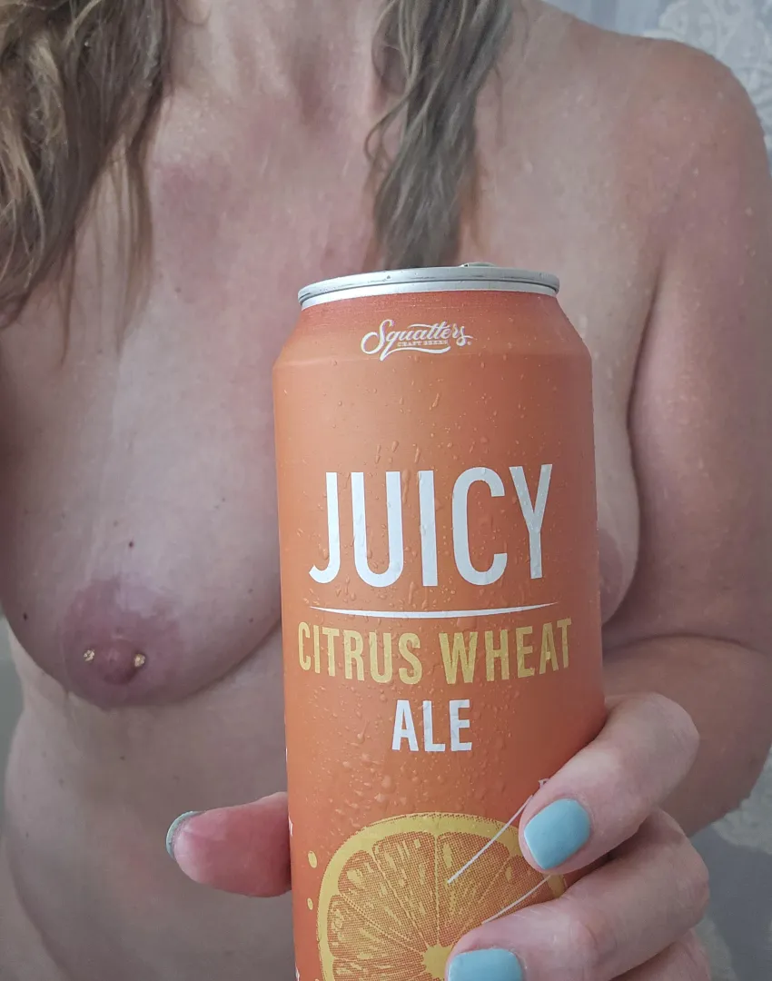Squatters new juicy citrus wheat ale. I personally like the juicy IPA better but this is very good