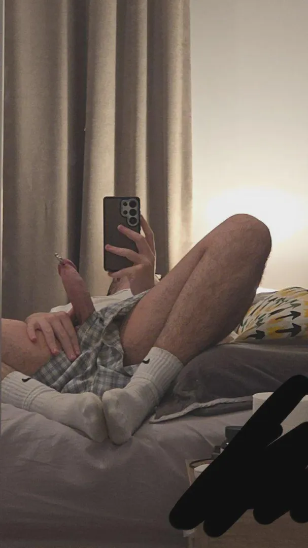 Take a whiff while we goon for hours together ‍