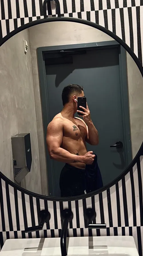 Who like being choke?