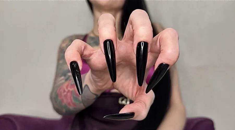 Worship my nails