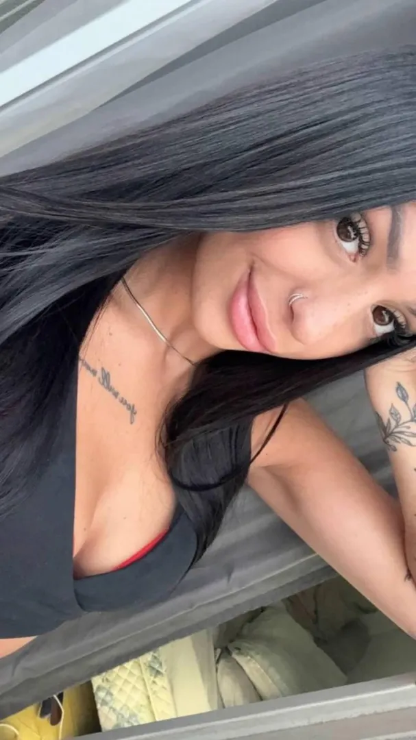 21f, feeling like meeting someone rn