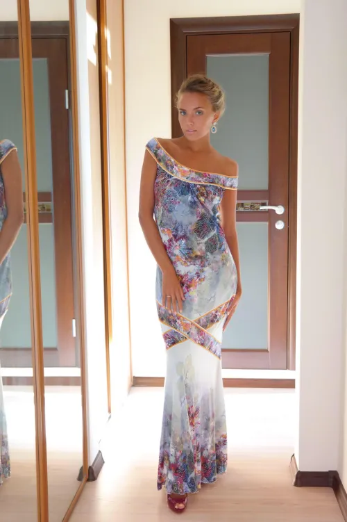 Belle robe pour Katya