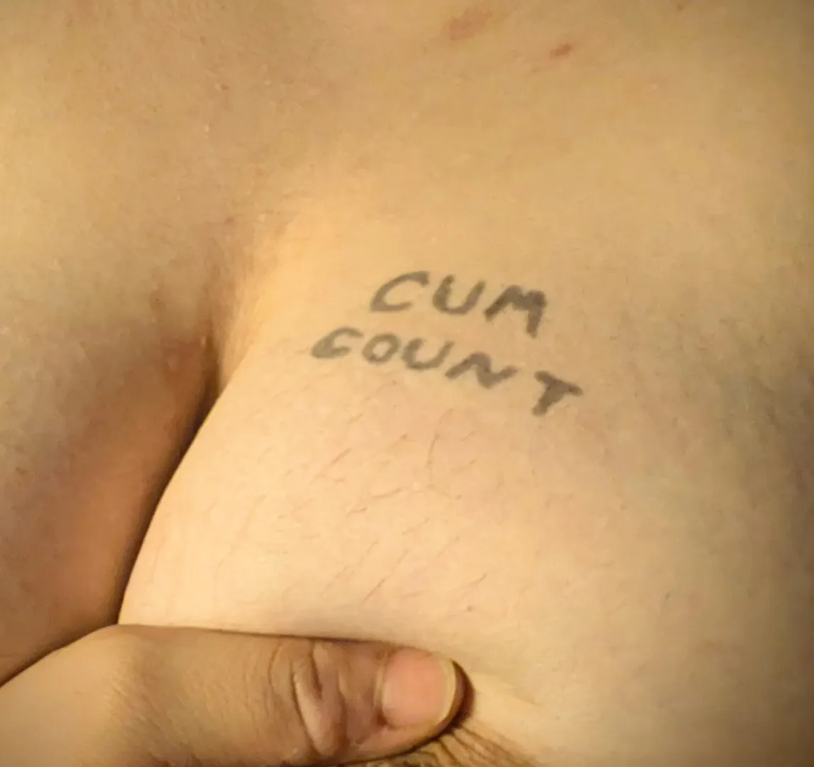 Counting loads on my tits. Wanna help? #calyx #cumcount #cumquick