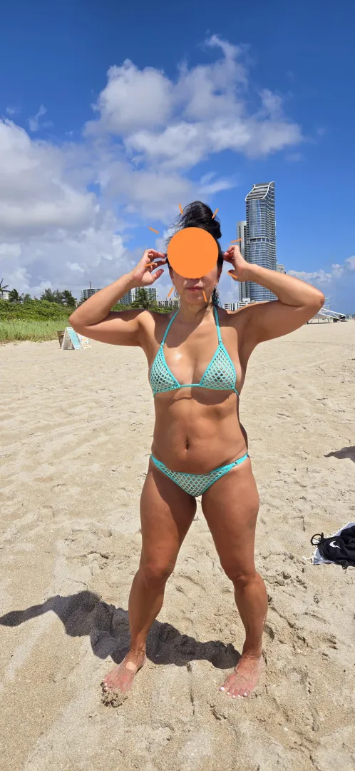 cum see your fav korean wifey on the beach..-sa