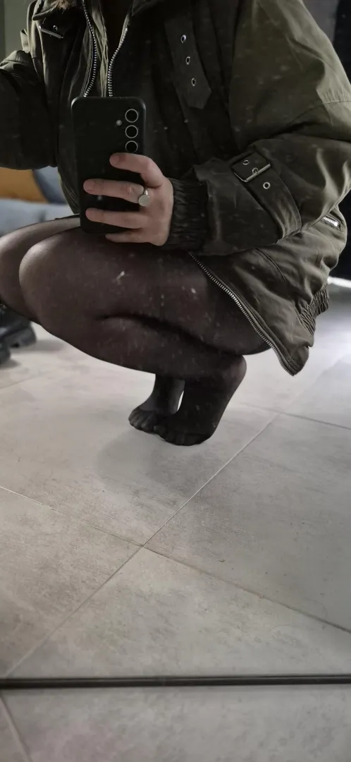 End of tarde...me can you help me get comfortable?