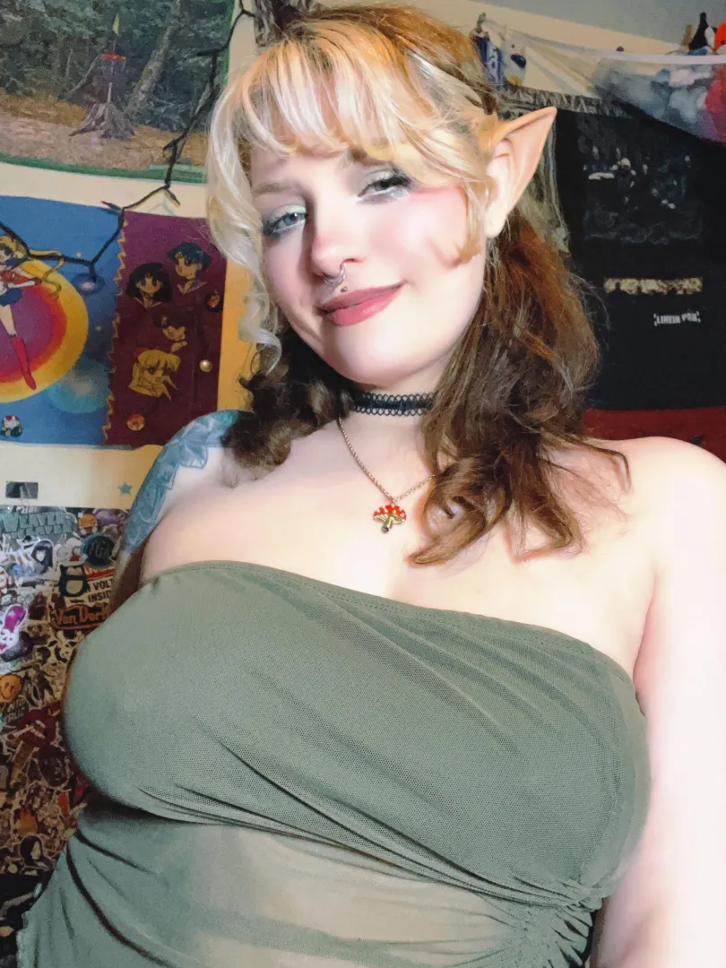 Feeling like a forest nymph in this one