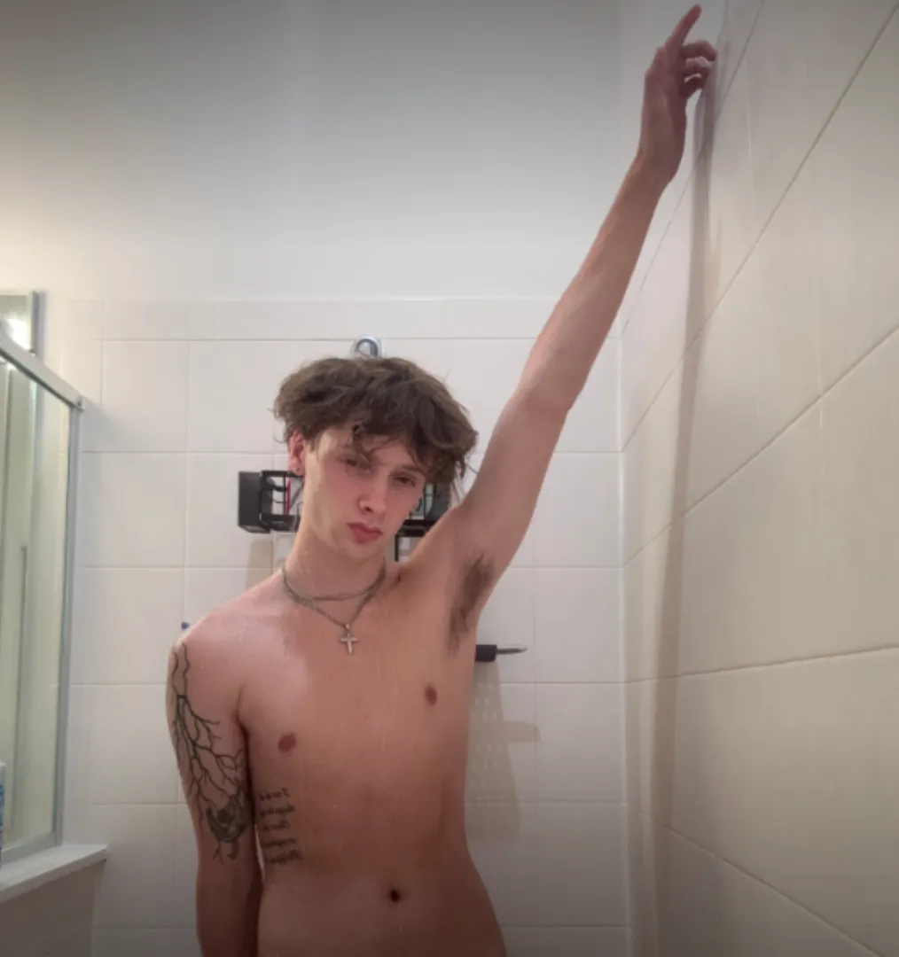 Hairy pits stretched for you, wanna sniff?