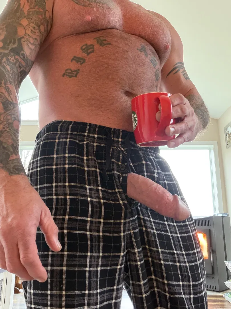 Help yourself to my coffee (M)