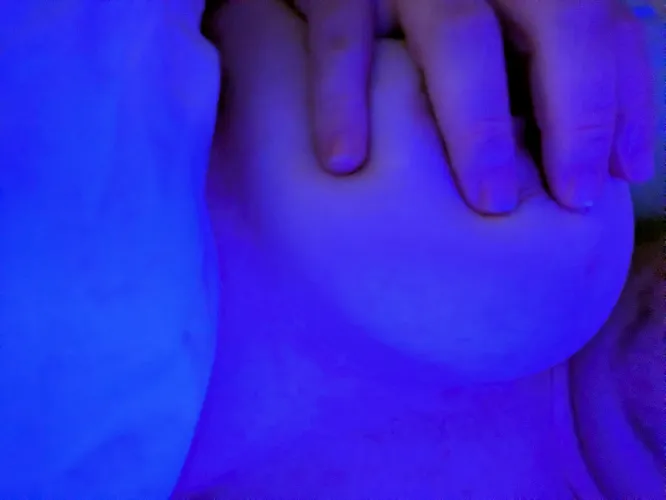 Hopping back on for a bit  #calyx #cumquick