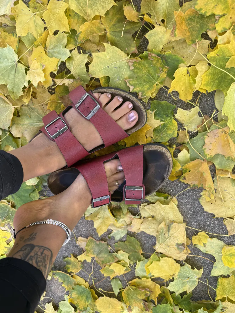 i miss my feet in the fall 