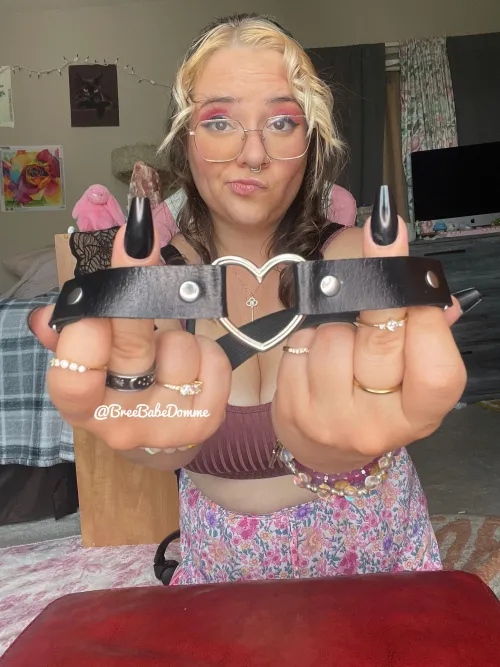 Only the most obedient of losers get humiliated into a collar. Are you my next pet?