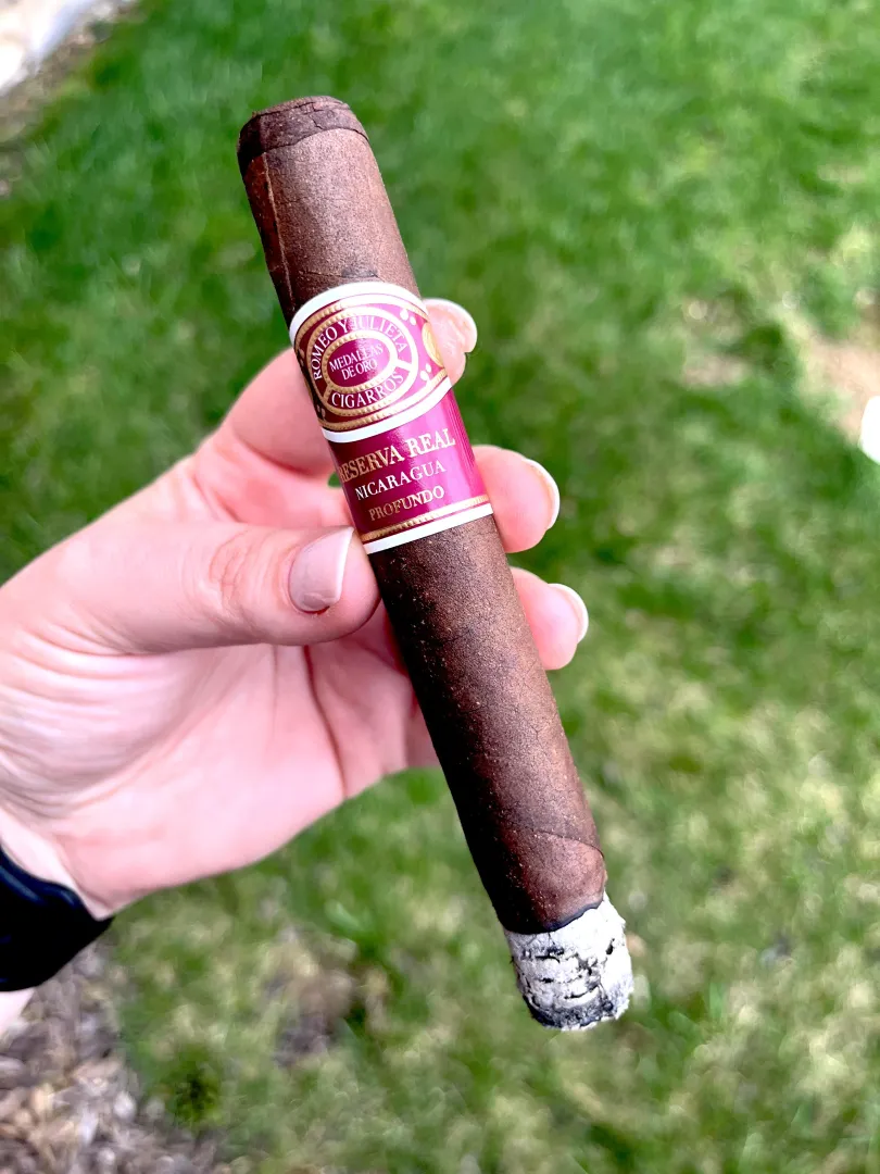Romeo y Julieta Reserva Real Nicaragua Profundo