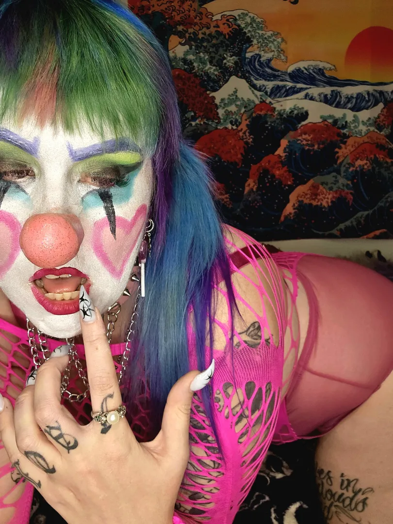 Searching for something to sit on before the circus 