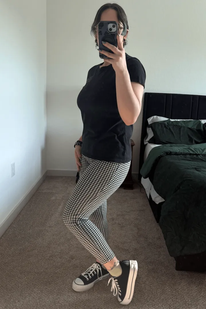 Simple outfit, cool chucks