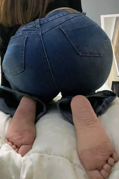 Tiny soles, Fat ass. Tight jeans. Enjoy me