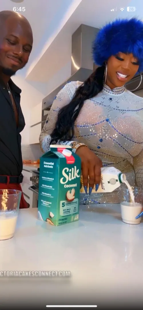 Who has this scene with mannie cxcx willing to trade