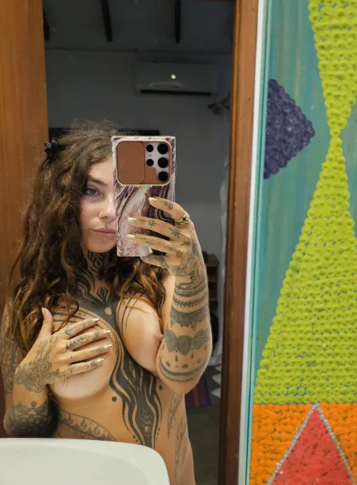 Who in here like to tittyfuck me