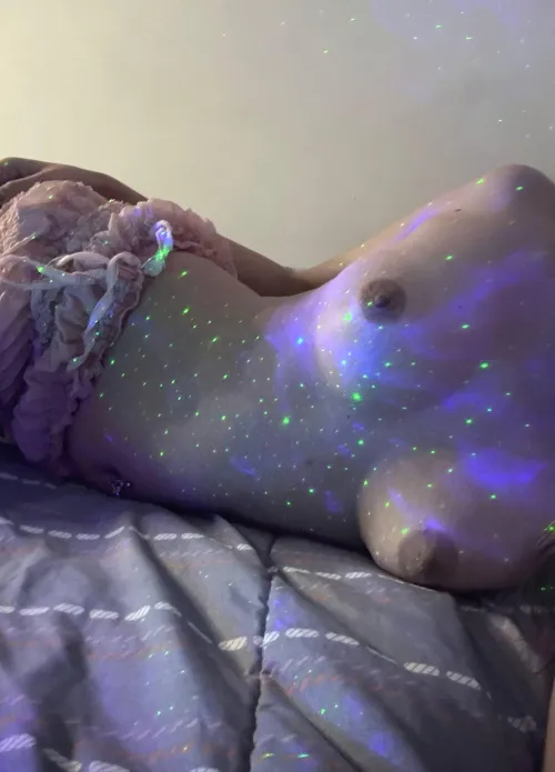 who wants to pinch my nipples...