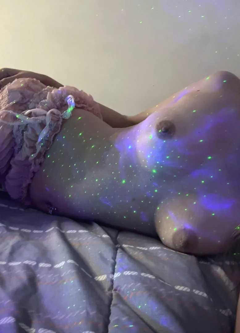 who wants to pinch my nipples...